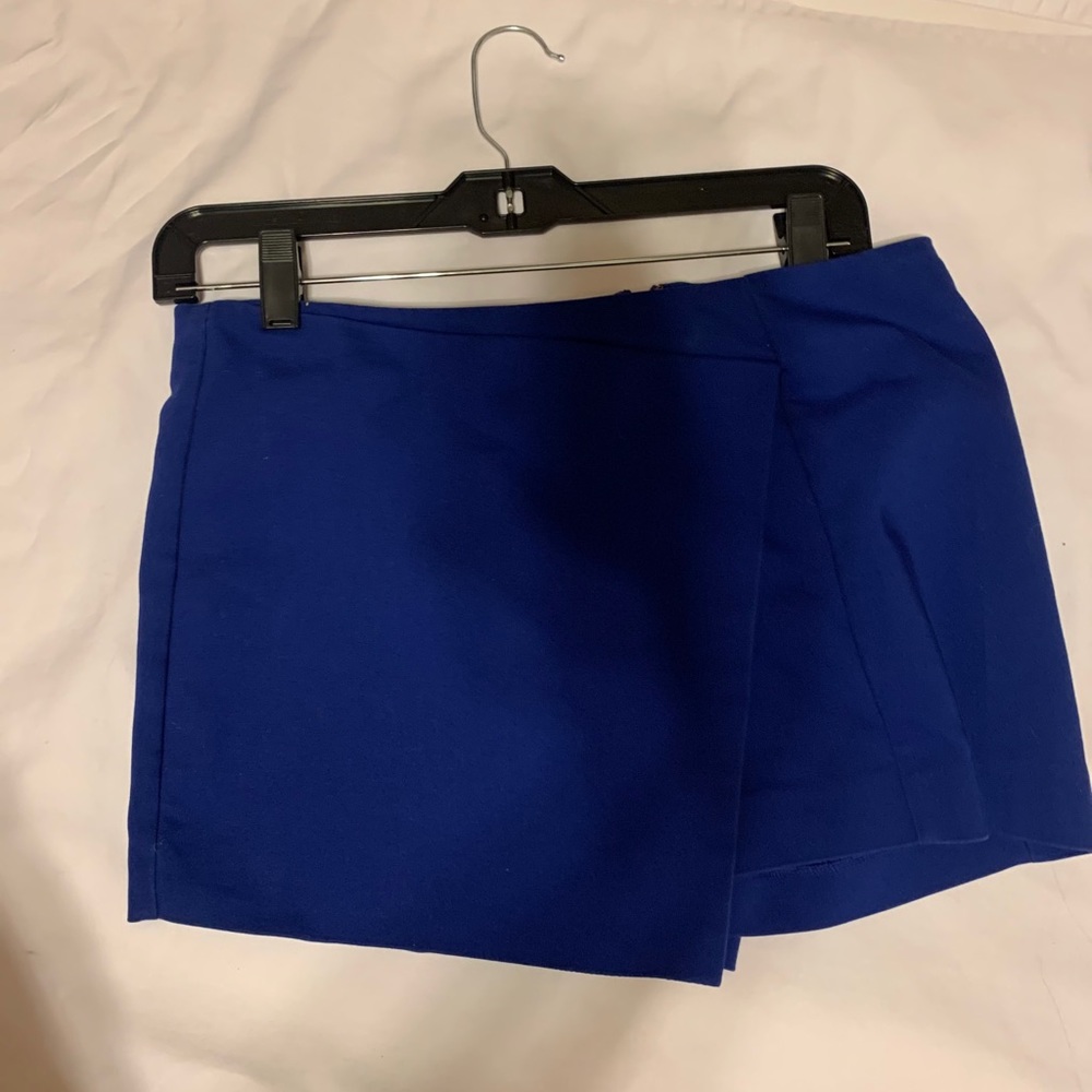 Skort.